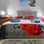 Eracles House Near Ortigia Island