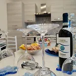 Momaliar House