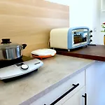 Casa Roca - Elegante Appartamento A Due Passi Dal Centro, Free Parking
