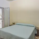 3 Bedroom Cozy Apartment In Marina Di Ragusa