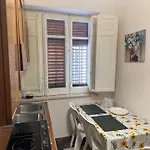 Apartament Dimora Di Maury A Due Passi Dai Trasporti E Da Ballaro