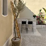 Notus Rooms