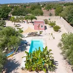 Casa Farlisa, Antico Baglio Con Piscina