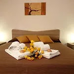 Casa Trio Apartments