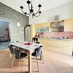 Casa Seveara Tra Mare E Centro
