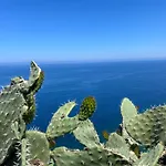 Oltre - Dove Cielo E Mare Si Uniscono