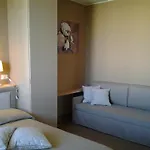 Room In Bb - Suitebeach Bnb And Resort