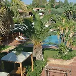 Villa Carlotta Resort