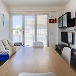 Spacious Apartment With Sea View In Punta Secca