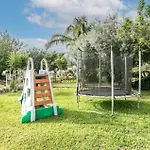 2 Bedroom Pet Friendly Home In Siracusa