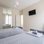 Leaf Aparthotel 2