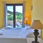 Villa I Giardini Di Limoni By Klabhouse