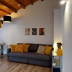 Attico Con Balcone Sulla Scalinata Di Caltagirone, Con Vista Mozzafiato, Cucina Attrezzata E Ottima Connessione Wi-Fi