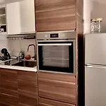 Nadia'S