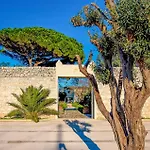 Stunning Home In Ragusa With Kitchen