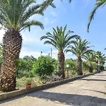 Awesome Home In Siracusa With Kitchen