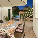 Nice Home In Floridia With Outdoor Swimming Pool