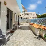 Bright Apartment In Mondello 350 M To The Beach