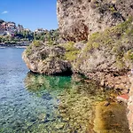 Solemare Letojanni Apartment