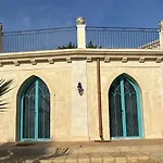Villa Brikinnia