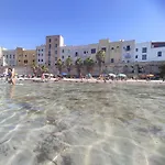 Maremura , Spiagge E Isole A Due Passi