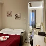 Genuardi'S Apartment