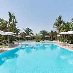 Voi Arenella Resort