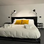 Macrhome