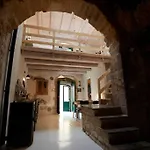 La Grotta A Modica Bassa