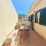 Mirea Apartment By Casa In Mente