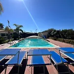 Villa Ludovica Siracusa, Pool 6X12, Jacuzzi, Padel, Pickleball, Volleyball, Wifi