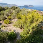 Sealight Villa Lipari - Vista E Piscina