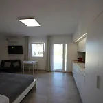 Iris Home Monolocale