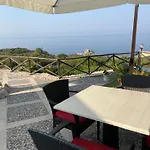 Casa Costanza