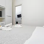Pada Apartment