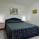 2 Bedroom Beautiful Apartment In Trecastagni