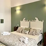 Le Sorelle Sweet Home