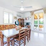 Villa Limuti Con Piscina Condominiale