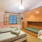 Lovely Home In Melilli With Kitchenette