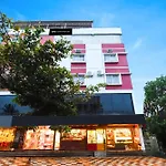 Super Townhouse Best Inn