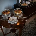 B&B Damur