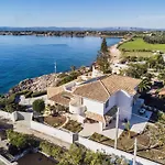 Villa Plemmiria With Private Access To The Sea By Wonderful Italy