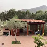 Noravilla Fra Mare E Montagne