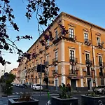 Dama Rooms