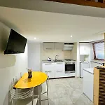 Guru House B&B Apartments