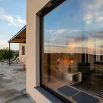 Villa Matimpa - Isulatravel