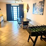 Cinema Lounge - 60Mq E Parcheggio Con Cancello