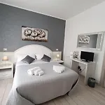 B&B Plaza