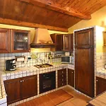 3 Bedroom Pet Friendly Home In Solarino