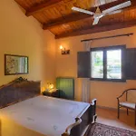 3 Bedroom Pet Friendly Home In Solarino
